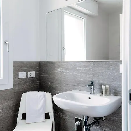 Апартаменты Casa Malu By Quokka 360 - Flat 10 Mins From Lecco