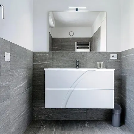 Casa Malu By Quokka 360 - Flat 10 Mins From Lecco *
